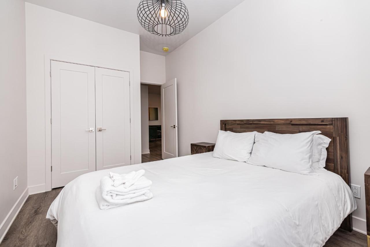 2 Bedroom Luxury In The Mile End By Den Stays Montréal Kültér fotó