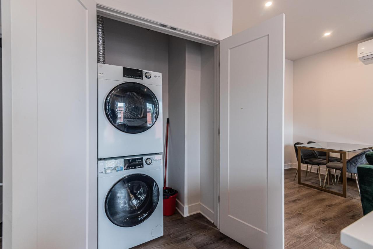 2 Bedroom Luxury In The Mile End By Den Stays Montréal Kültér fotó